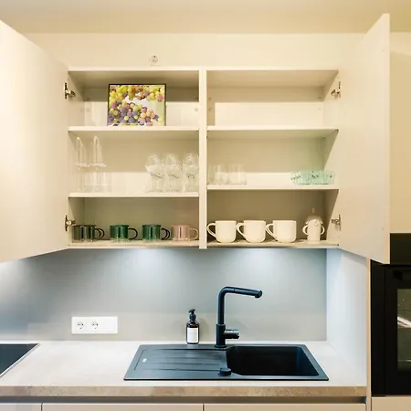 Stapi5010 I Wohlfuehlen Mit Kindern - Parken, Spielen, Wellness - Zentral Gelegen Fuer Bis Zu 5 Gaeste - Mit 2 Schlafzimmern Und Badewanne * Bielefeld